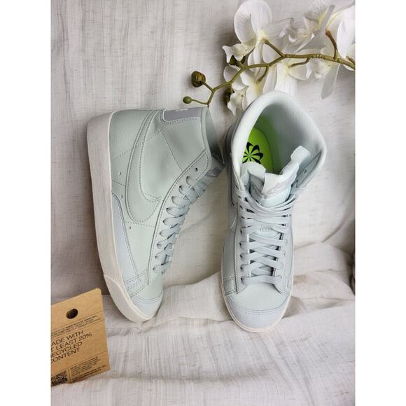 Nike Blazer Mid 77 Next Nature (Mens Size 8) Shoes DQ4124 001 Light Silver
